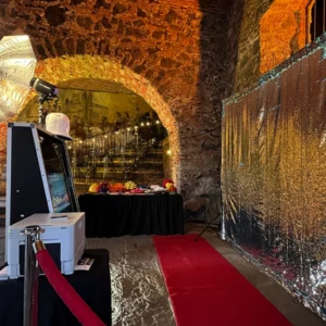 Elegant Mirror Booth Rentals in Punta Cana for Luxury Events